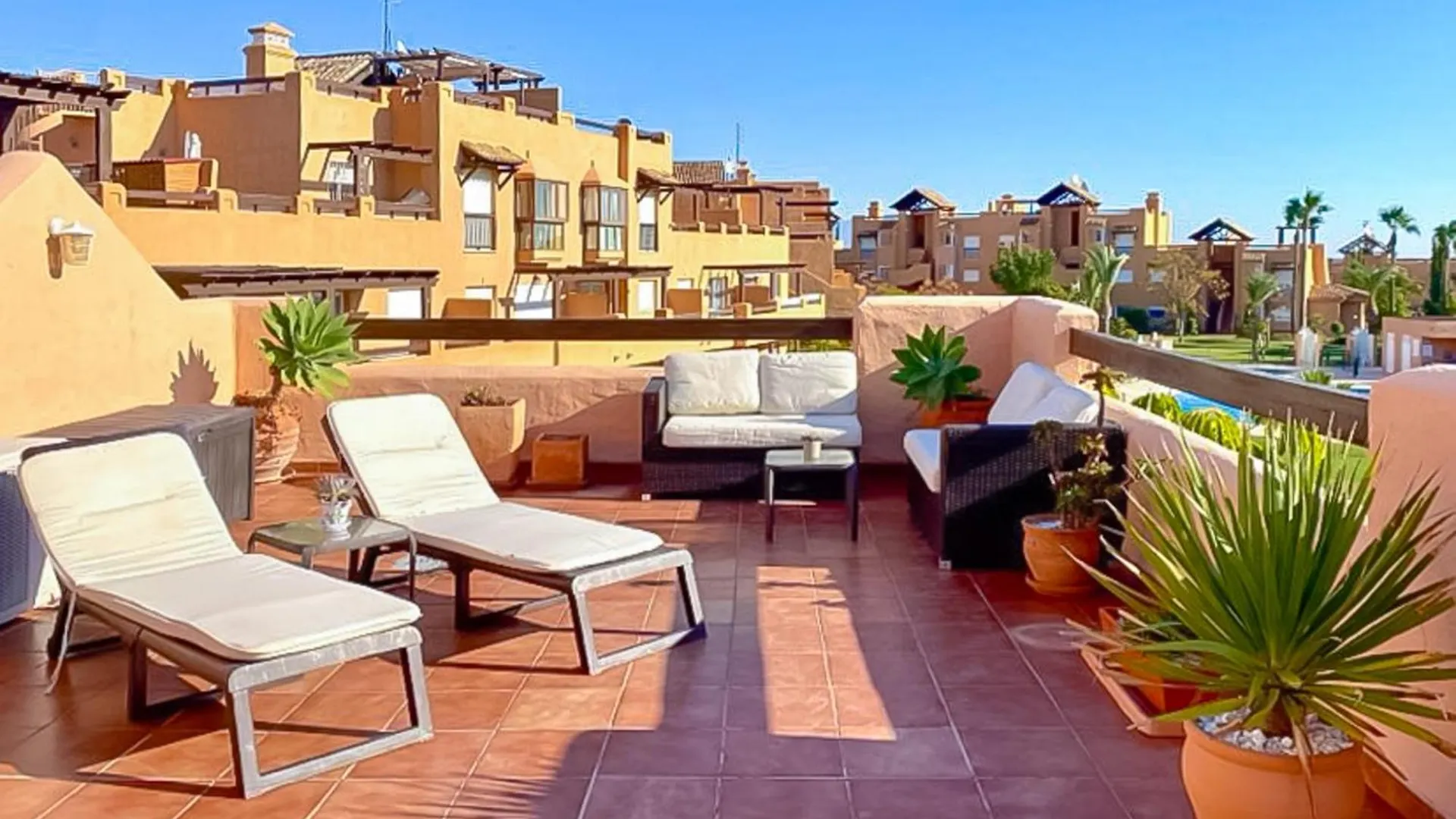 דירות Casares Del Sol 2426 Penthouse With Seaviews 0*,
