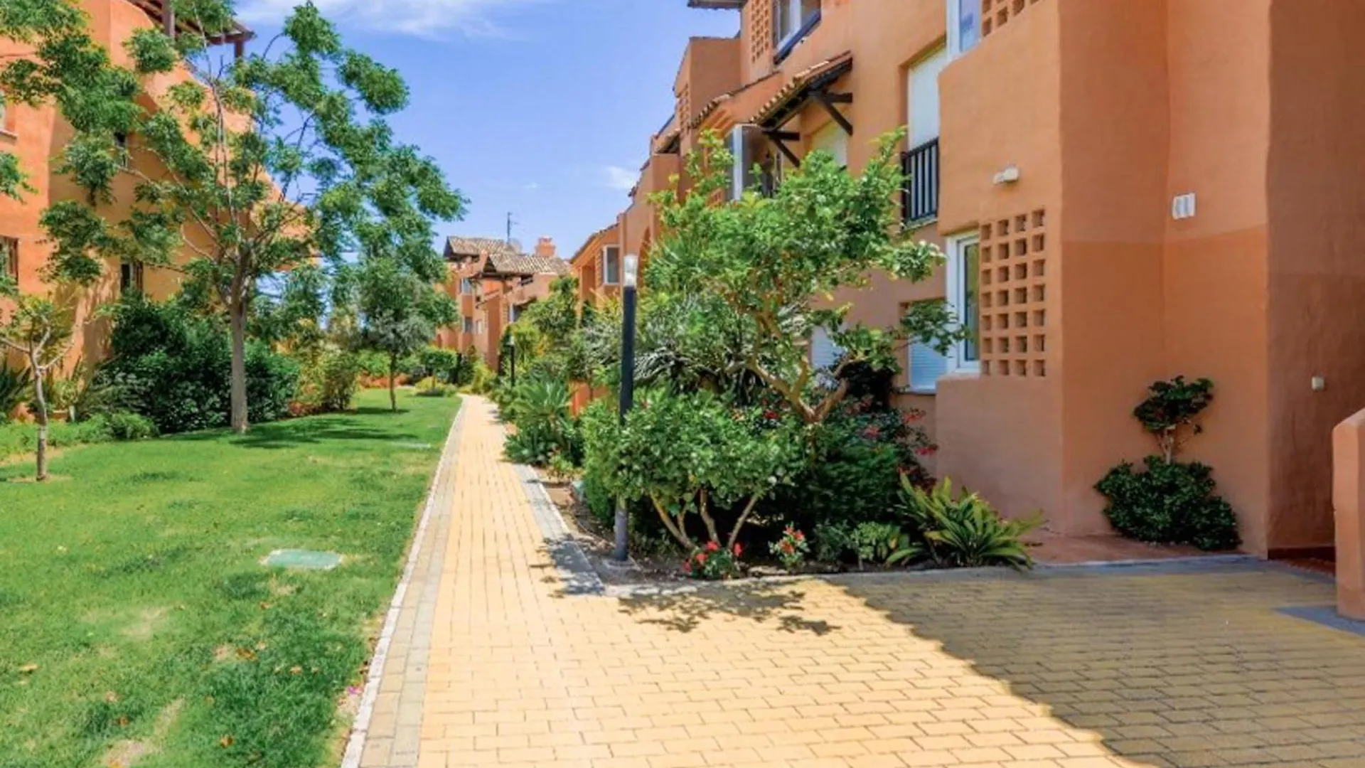 דירות Casares Del Sol 2426 Penthouse With Seaviews
