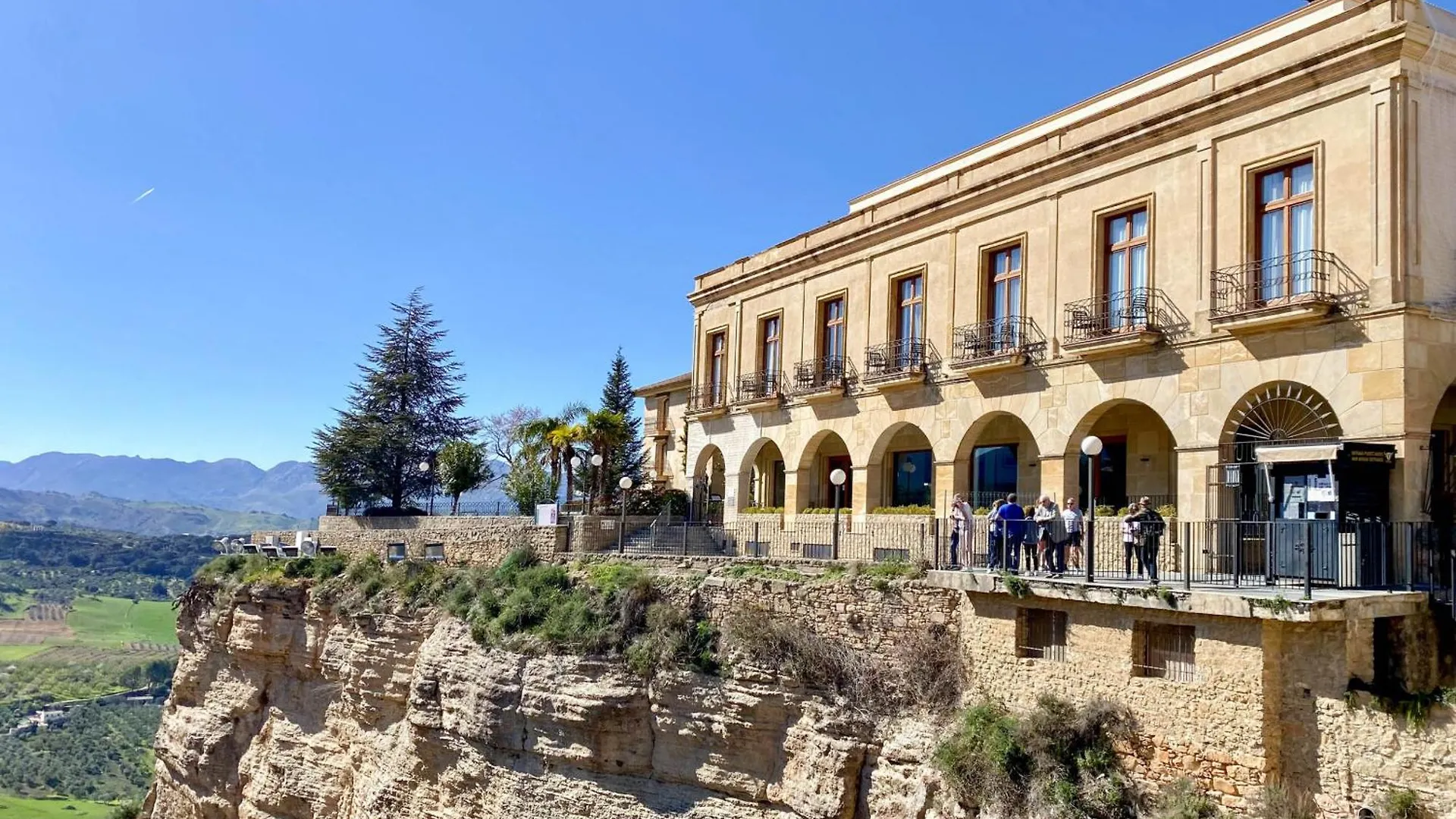 דירות Casares Del Sol 2426 Penthouse With Seaviews 0*,  ספרד